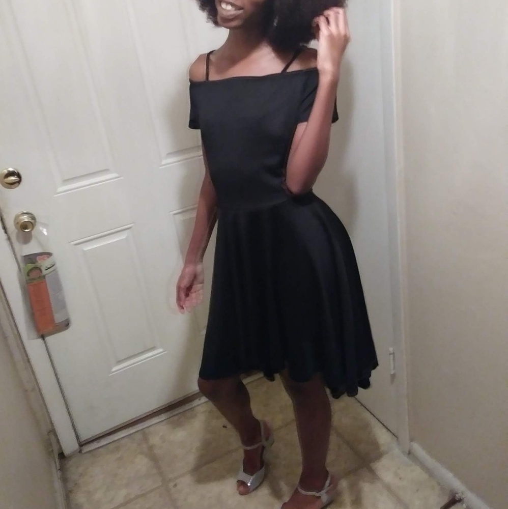 HI- LO OFF THE SHOULDER DRESS, WORN ONCE💥